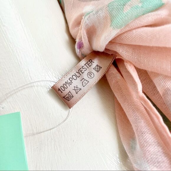 LOF Pastel Floral Infinity Scarf, NWT - Picture 5 of 5